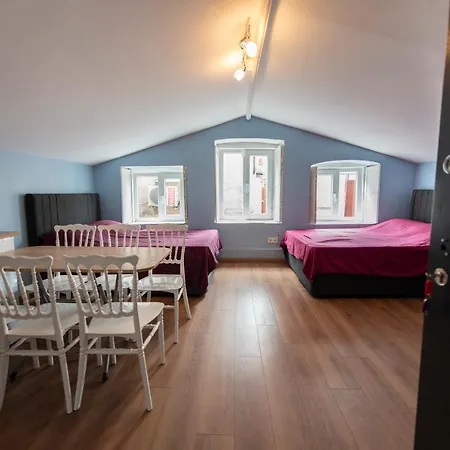 Penthouse In 5th Floor In Taksim Apartamento Estambul